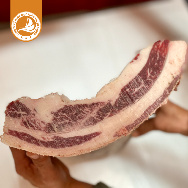Ba chỉ bò Excel Canada – Quy cách thùng từ 15kg trở lên 3 Ba chỉ bò Excel Canada nhập khẩu, nguyên thùng từ 15kg