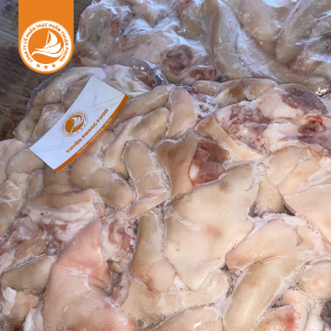 Đuôi heo – Thùng 10Kg là nguyên liệu giàu collagen, dễ chế biến và phù hợp cho nhiều món ăn hấp dẫn.