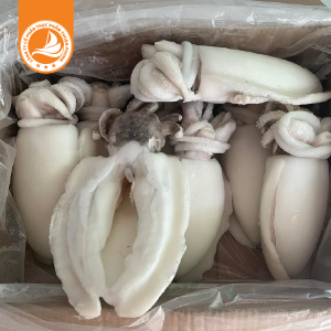 Mực nang làm sạch 300/500g là loại mực đã được sơ chế kỹ lưỡng, bỏ túi mực và nội tạng, giữ lại phần thân trắng, dày và tươi ngon.